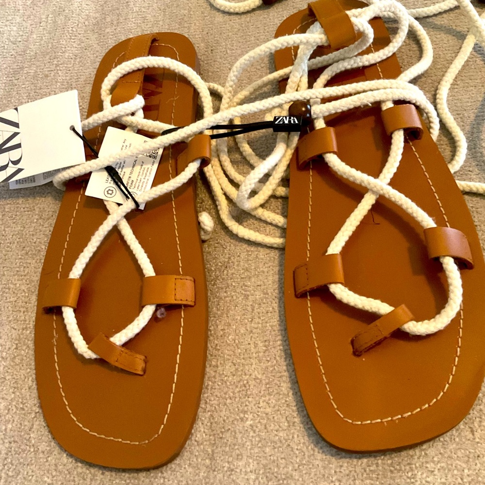 NWT Zara off white gladiator sandals size 41. Pristine condition